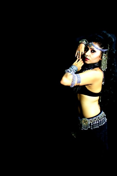 Bindu’s own style of animation and popping with Tribal belly dance. Tribal fusion belly dance -Bindu Bolar