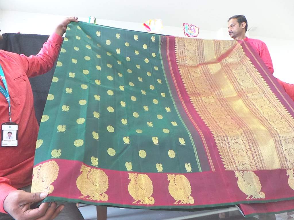Puppet making workshop. Kanjeevaram saree Puppet making workshop.